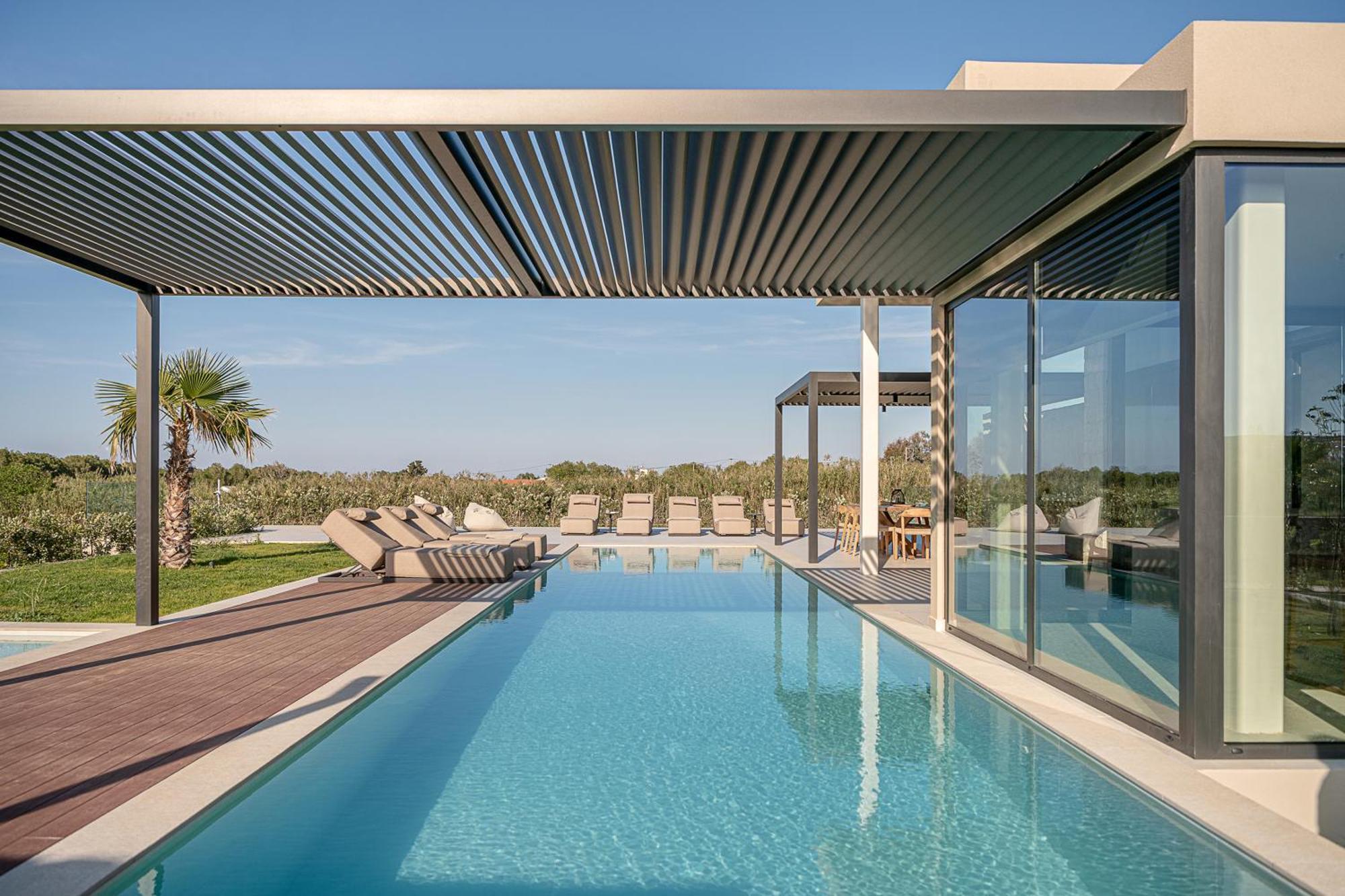 Pnoe - Seafront Experience Villa Tavronitis