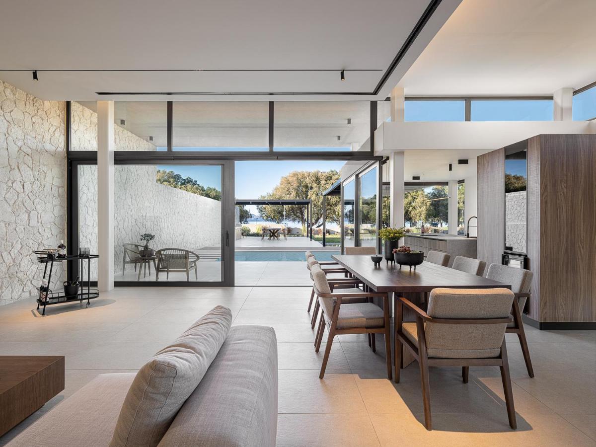 Pnoe - Seafront Experience Villa *